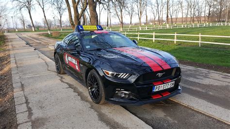 mustangs auto skola